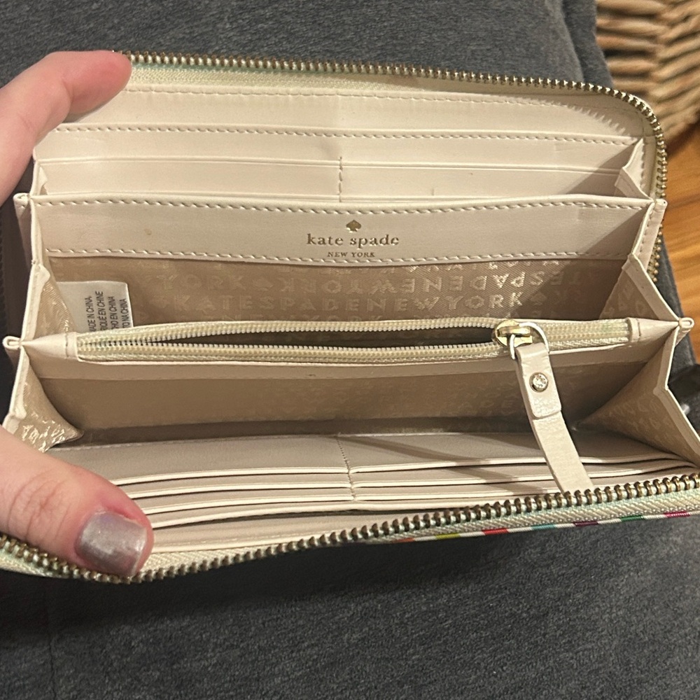 🍭Kate Spade Striped Wallet - Picture 6 of 8